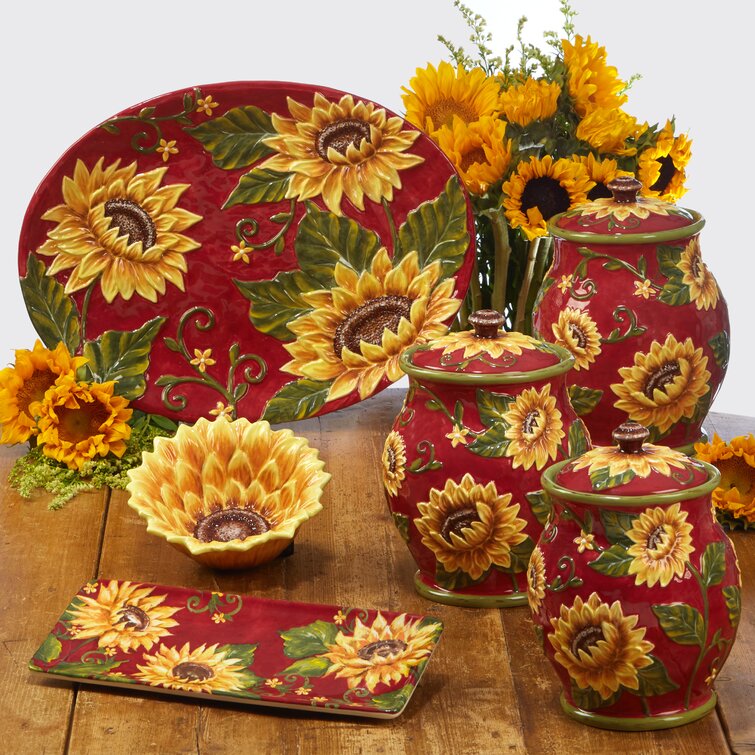 Fiesta 2 qt Serving Bowl - Sunflower