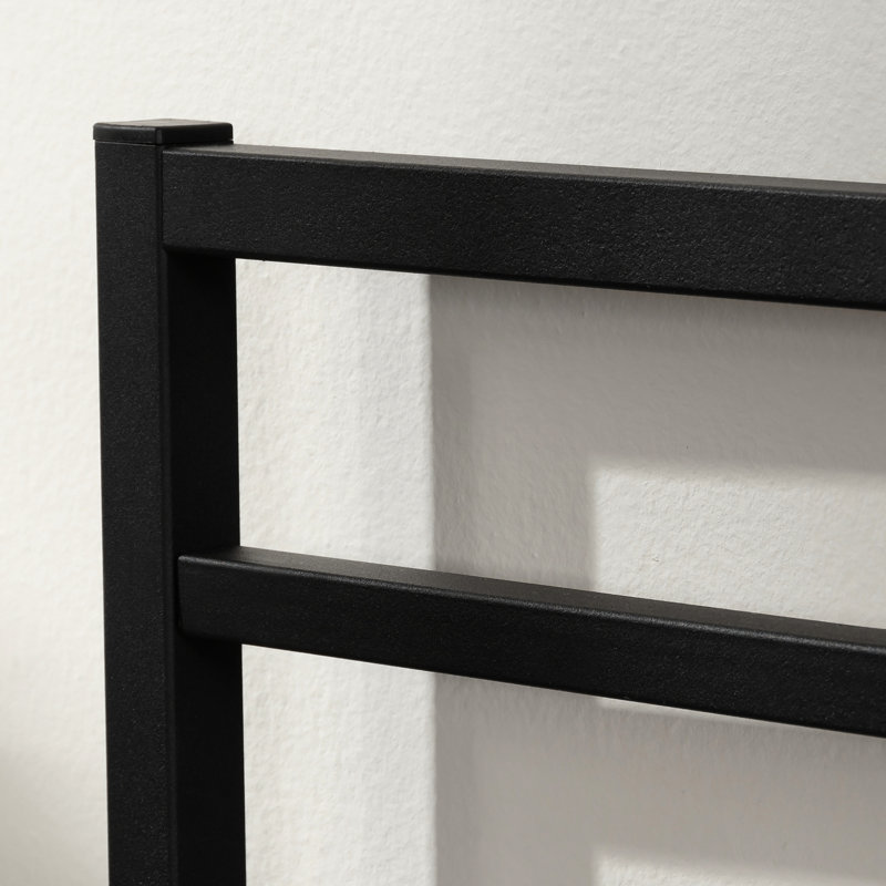 Grand lit plateforme noir avec tête de lit confortable, bois d'ingénierie, convient à tous les styles de pièces, assemblage rapide, structure de cadre de rangement sous le lit surélevée, structure différente