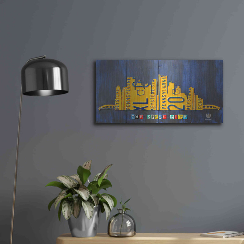 «Pittsburgh Skyline Licence Art» par Design Turnpike, H 12 po x l 24 po