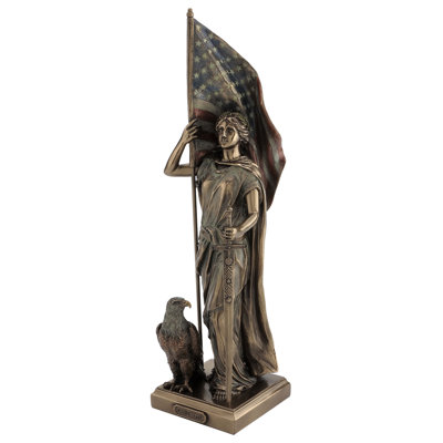 Vicaro Statue