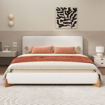 Élégant lit tapissier Boucle, une pièce maîtresse de chambre luxueuse et confortable, très grand