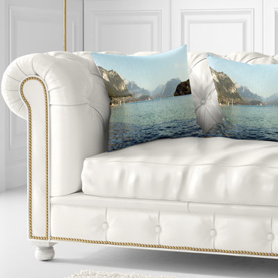 Coussin à imprimé paysage d'Annécy, France, paysage