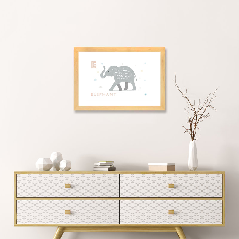 E Is for Elephant - impression d'art graphique, Papier avec cadre beige, H 16 po x l 24 po x P 1 po, Blanc