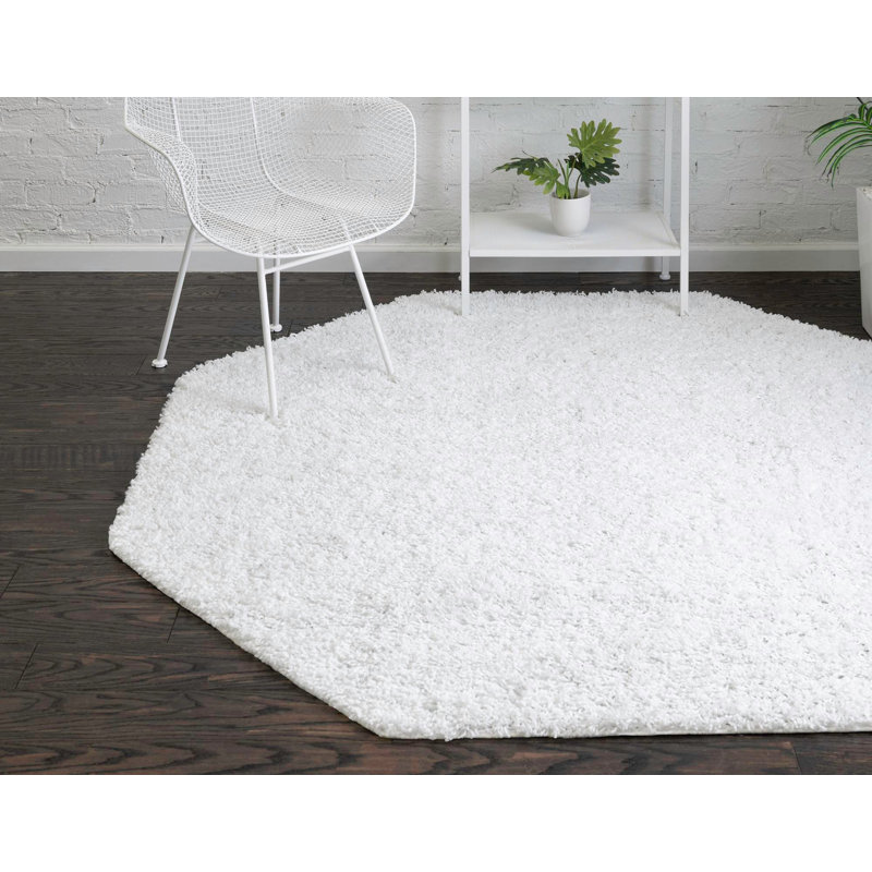 Tapis blanc neige , Octogone 7 pi 10 po x 7 pi 10 po