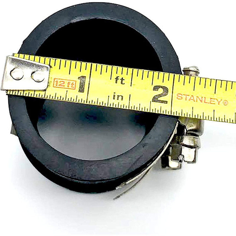 Coupleur en caoutchouc flexible 1-1 / 2 po x 1-1 / 4 po, noir