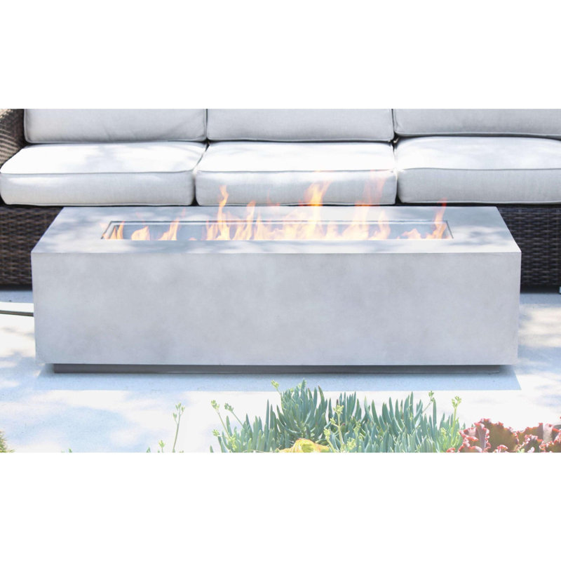 Table de foyer d'extérieur en béton au propane, Crème / blanc, H 24 po x l 15 po x P 56 po