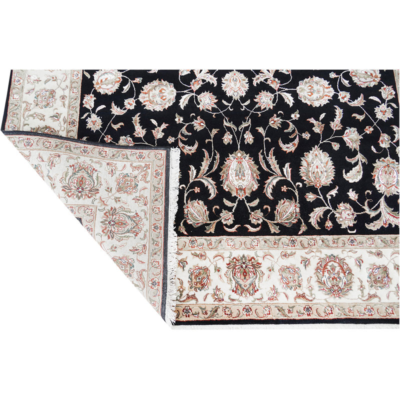 Oriental Area Rug, Rectangle 5' x 7'