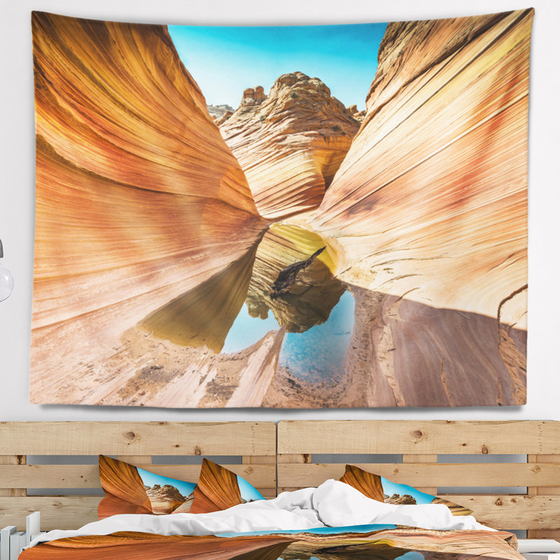 L'eau à l'intérieur de la tapisserie de l'arizona Landscape, H 32 po x l 39 po