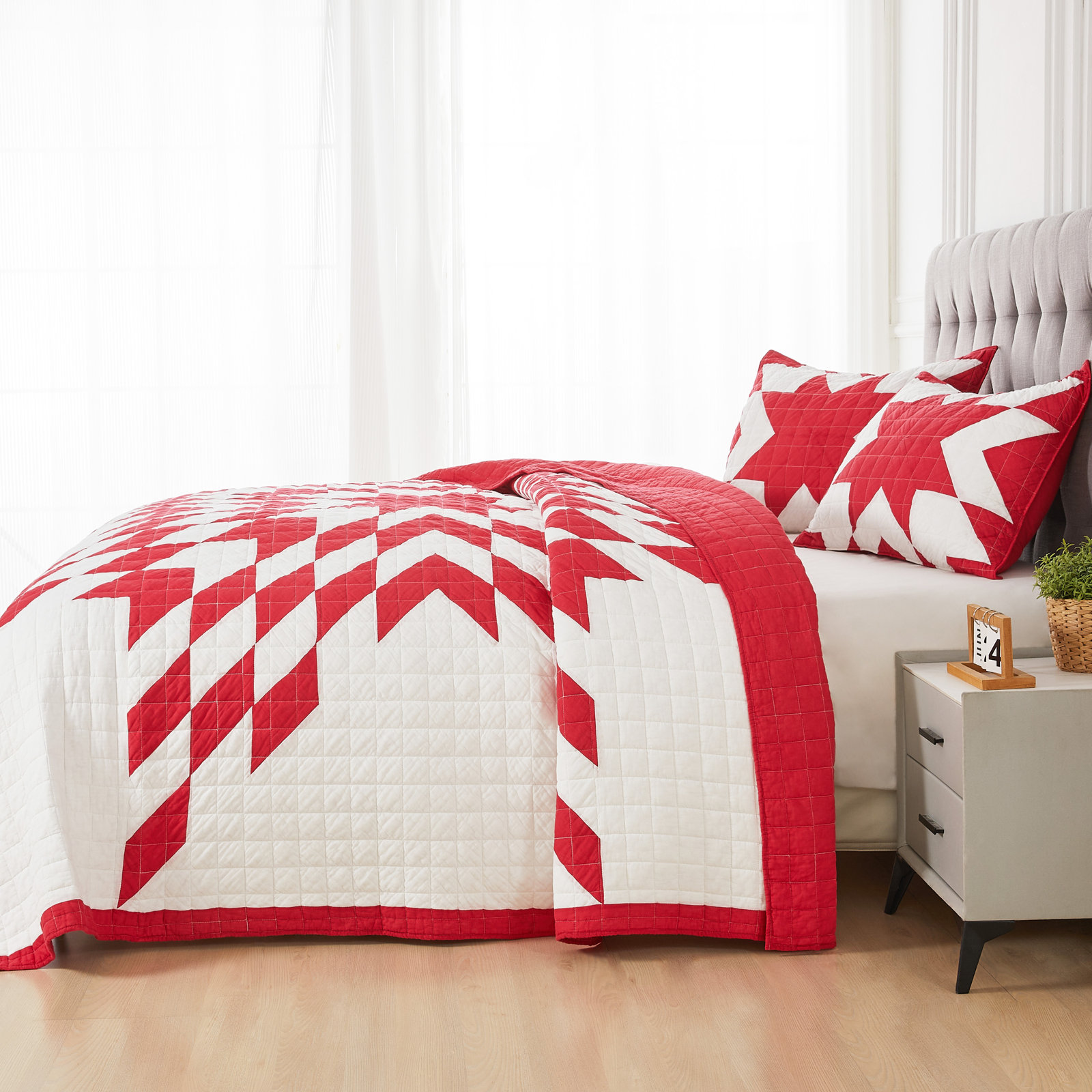 Cotton Quilt Set, Red, Queen Quilt  + 2 Standard Shams