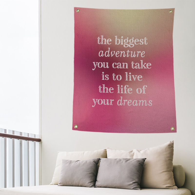 Tapisserie en polyester, le plus grand témoignage de citation adventure, H 36 po x l 26 po, Lueur rose