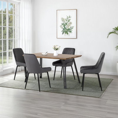 Cheshire 4 - Person Dining Set