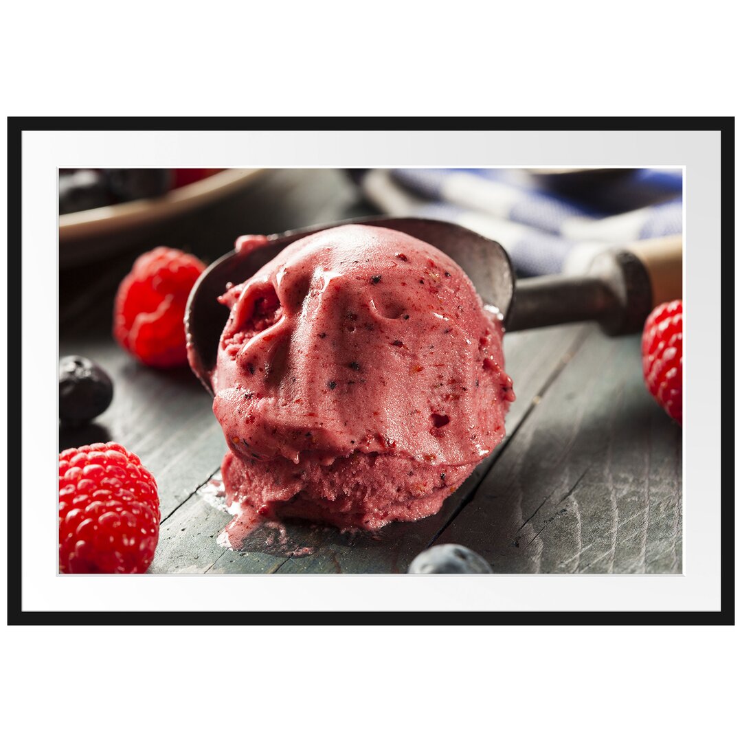 Gerahmtes Poster Köstliches Beeren Eis