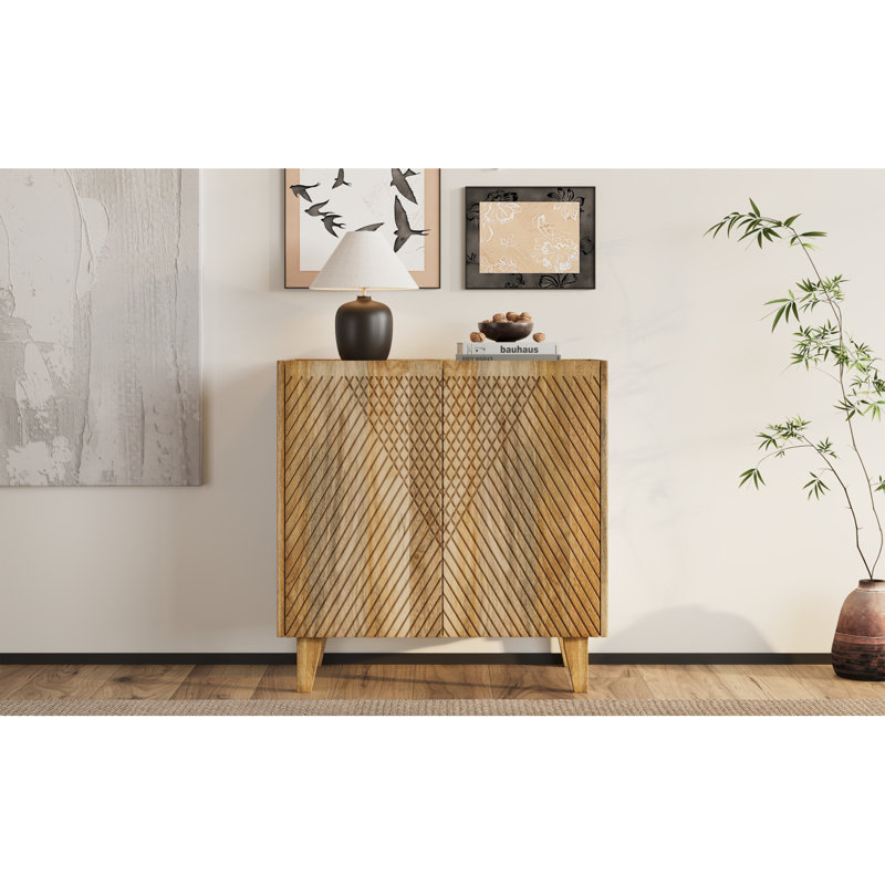 Armoire d'appoint en bois avec conception cannelée et tablette réglable pour la salle à manger ou le salon