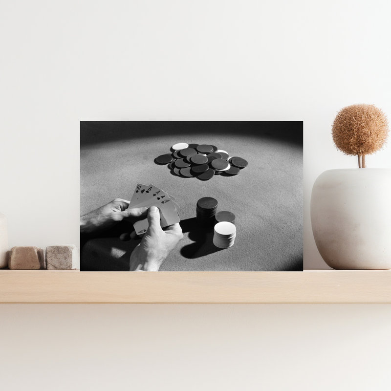 Années 1930, cartes à jouer, jetons de poker, jeu de quatre drames, éclairage dramatique classique, art mural rétro