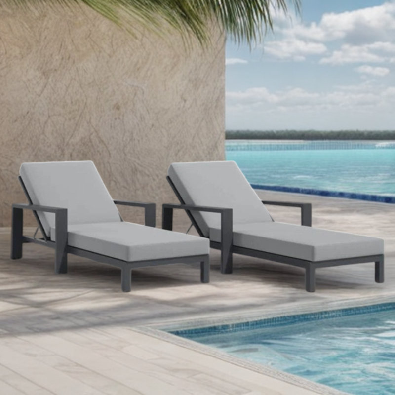 Adjustable Backrest Outdoor Lounge Chair Outdoor Chaise Lounge , Cushion Included