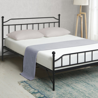 Snelling Metal Bed