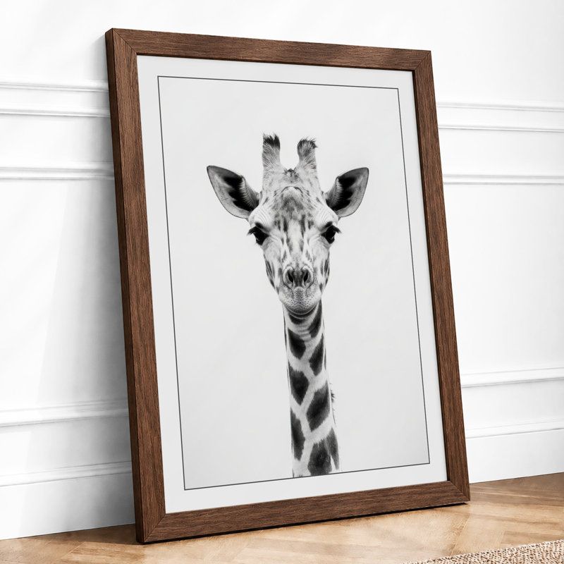 Giraffe Portrait Modern - Framed Print, Walnut, A4 - 29.7 x 21.0 cm