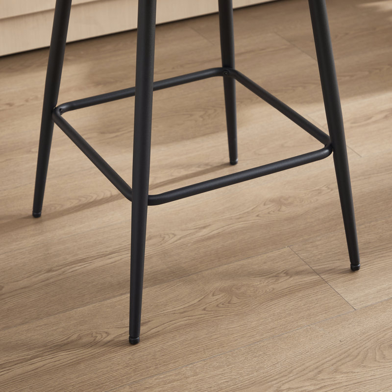 Tabouret de comptoir pivotant en Sherpa de 26,7 po avec dossier incurvé et structure en métal Kiylan, Sherpa blanc