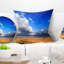 Ciel bleu nuageux au-dessus de la prairie - coussin à imprimé paysage-1563260383-1563260371