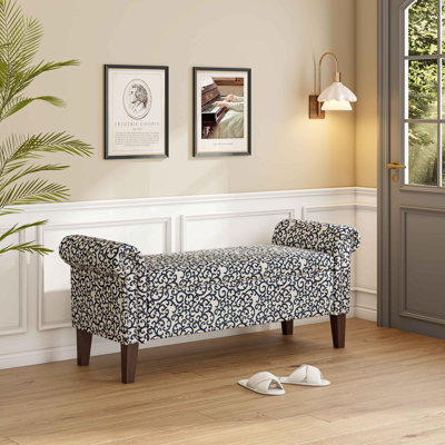 Banc avec rangement à accoudoirs roulés Traditional avec garniture cloutée en étain et pieds en bois massif