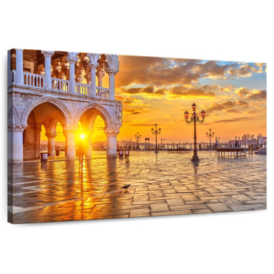 Lilie Venice Golden Sunrise