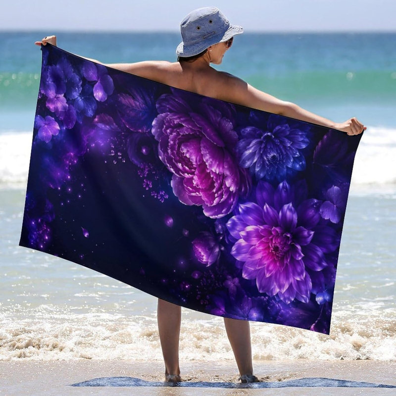 Serviette de plage surdimensionnée à motif floral onirique et pétales lumineux, douce et absorbante, idéale pour la plage, la piscine, la salle de bain, les voyages, le gymnase et le camping, 91 x 183 cm.