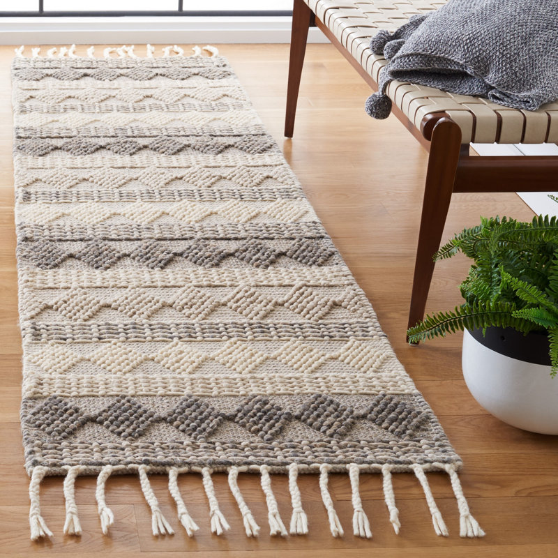 Ansam Hand Woven Wool/Cotton Geometric Rug in Gray/Ivory, Runner 2'3" x 8'