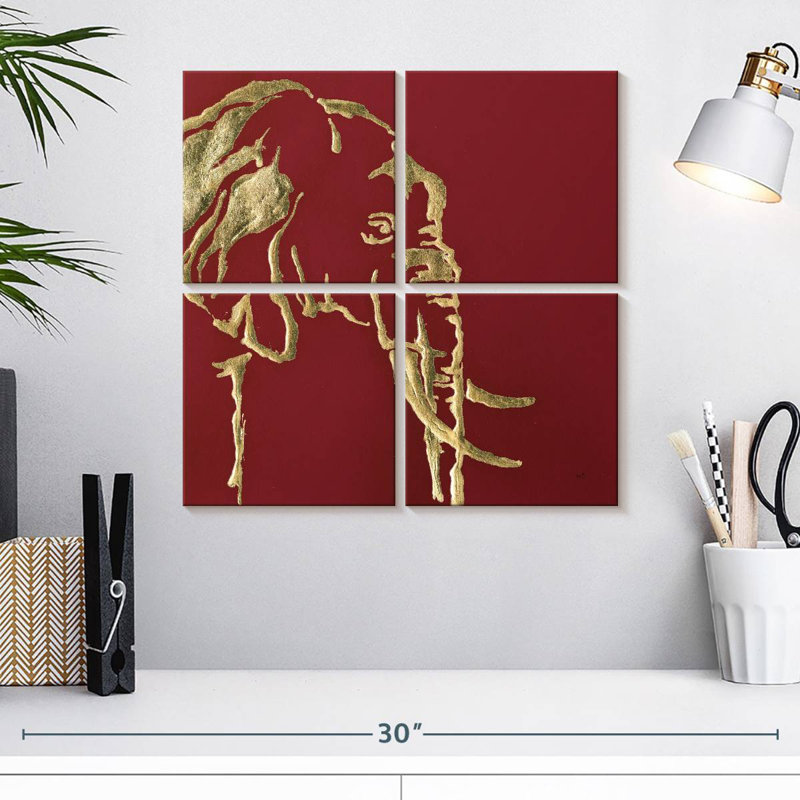 Éléphant doré Brampt sur fond rouge, H 18 po x l 18 po