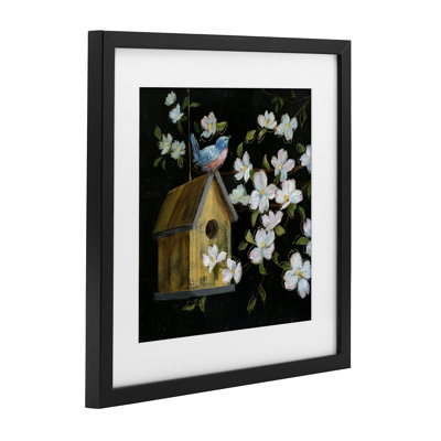 «Evening Song Birdhouse over Black», reproduction encadrée sous verre, design par Nan