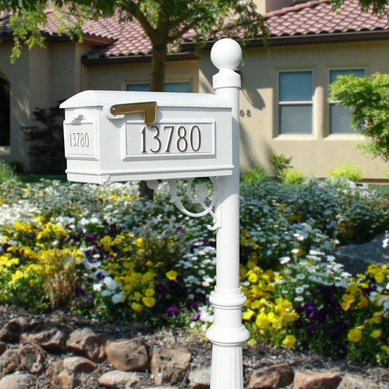 Poteau décoratif encastré 61 "H Lewiston Mailbox, Blanc, Oui