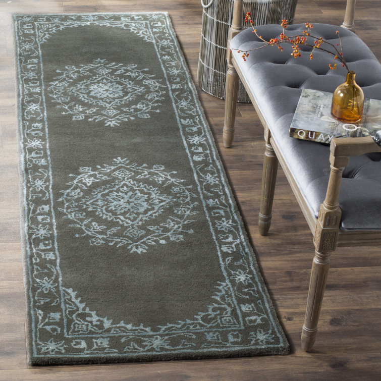 Samaniego Hand Tufted Viscose/Wool Oriental Rug in Dark Gray