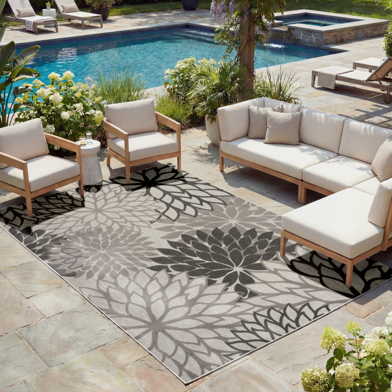 Arnkell Floral Machine Woven Indoor / Outdoor Area Rug, Rectangle 9' x 12'