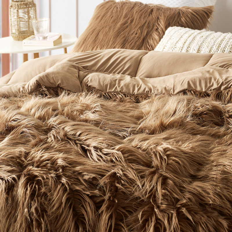 Grizzly Bear Coma Inducer Faux Fur Oversized Comforter, King Comforter 
