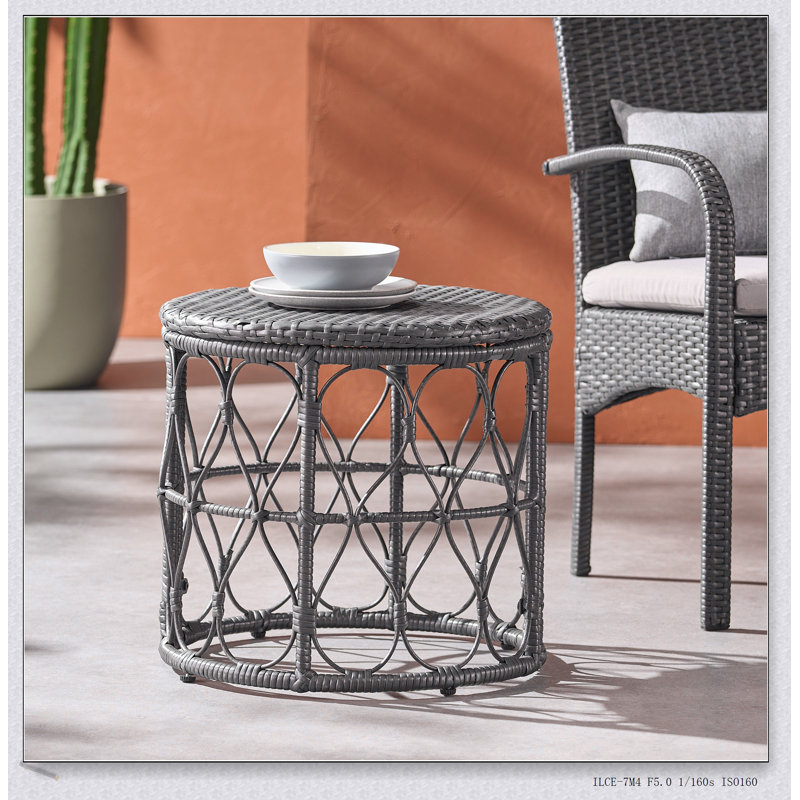 Table d'appoint en osier avec rotin en polyéthylène durable Bruce