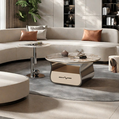 Table basse légère et luxueuse