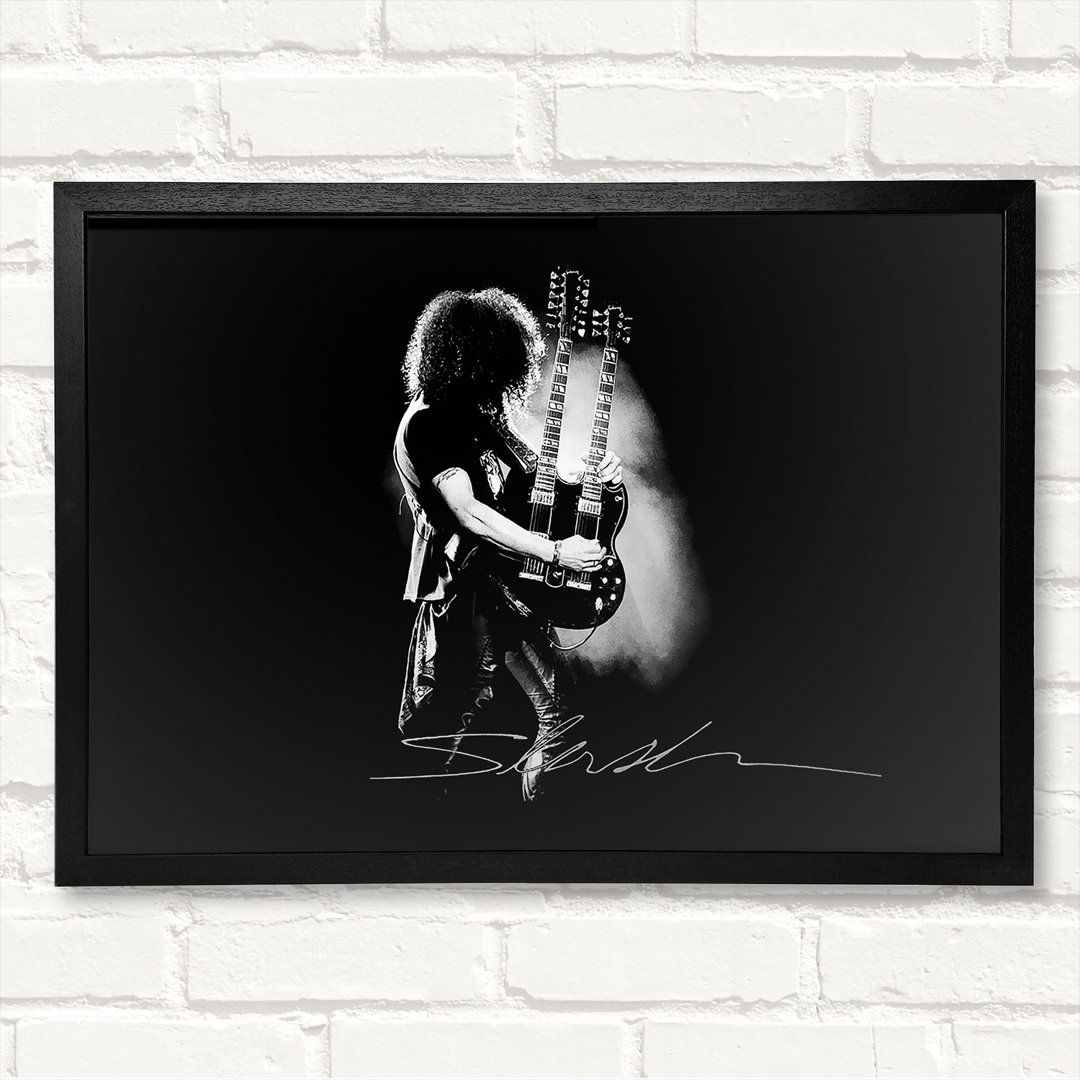 Slash Double Guitar B~W - Closed Corner Frame Kunstdrucke auf Holz