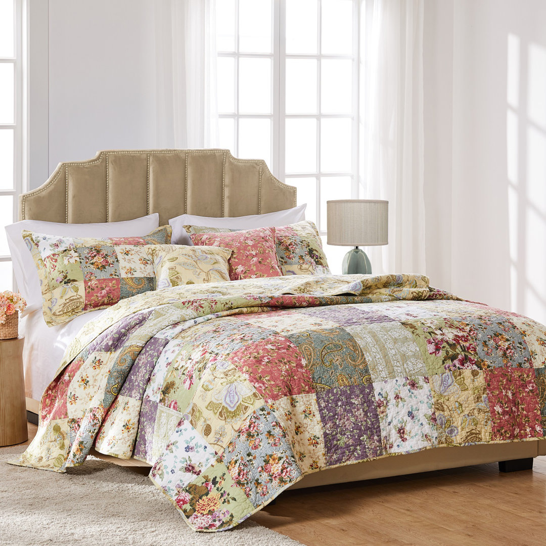 Blooming Prairie Patchwork Cotton Reversible Quilt Set with Throw Pillows Greenland Home Fashions 