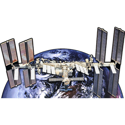 «International Space Station over Earth Nasa»