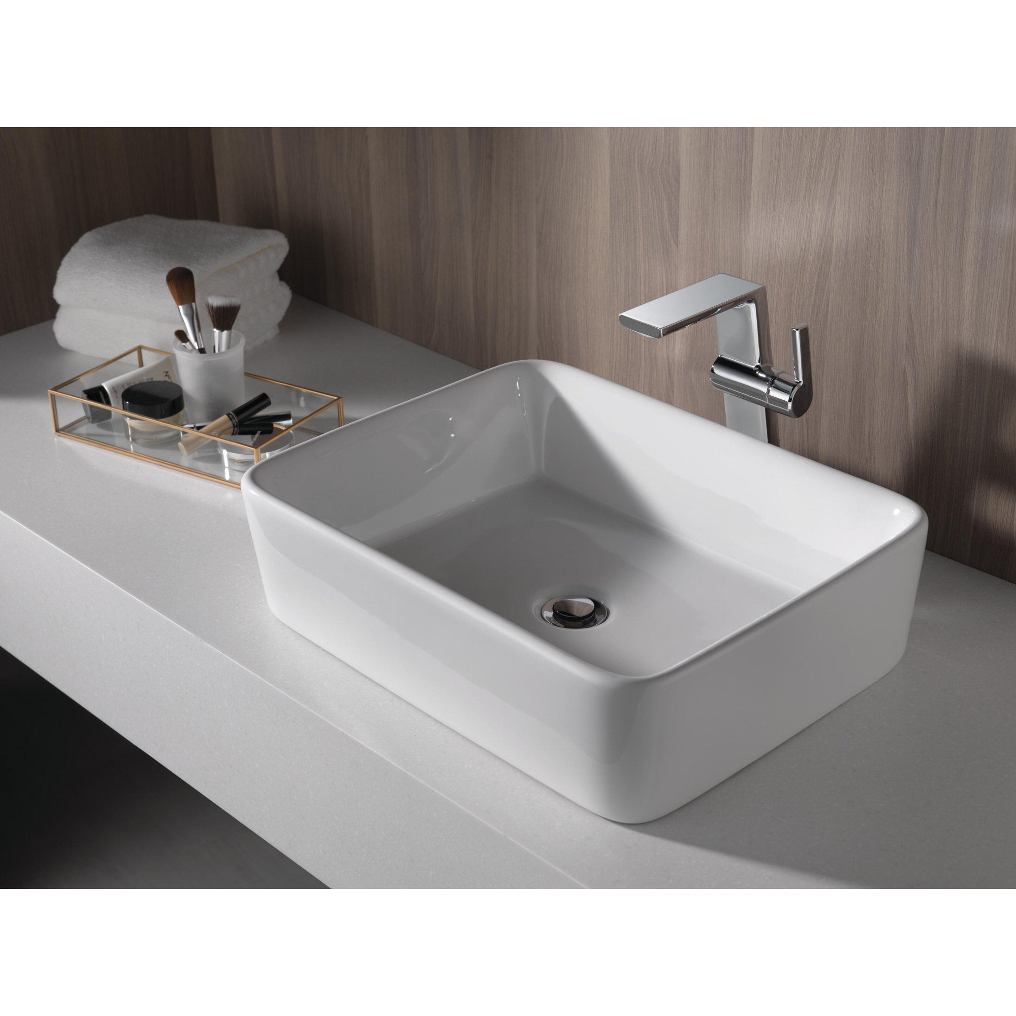 Pivotal Single Hole Bathroom Faucet with Drain Assembly and Diamond™ Seal Technology, Chrome