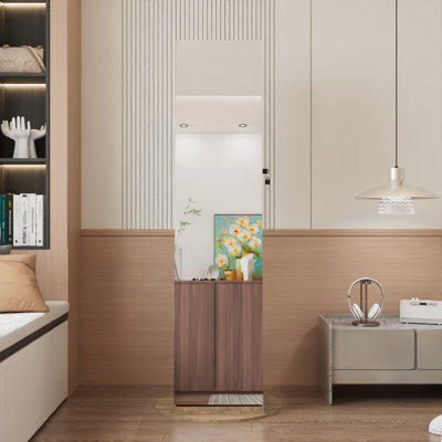 Armoire à bijoux Elegance 360 ° avec gestion intelligente et sécurité renforcée.