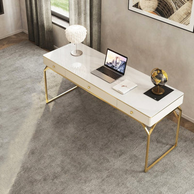 Bureau d'écriture simple et moderne
