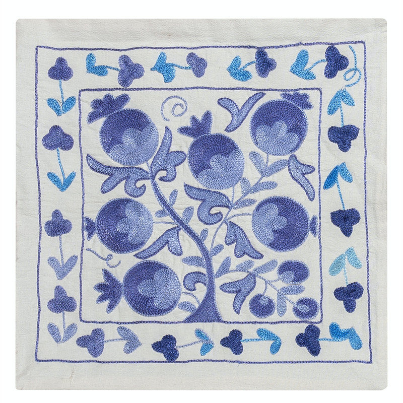 Housse de coussin en dentelle, housse de coussin brodée à la main en soie, taie décorative Suzani, coussin décoratif. 17 x 18 po