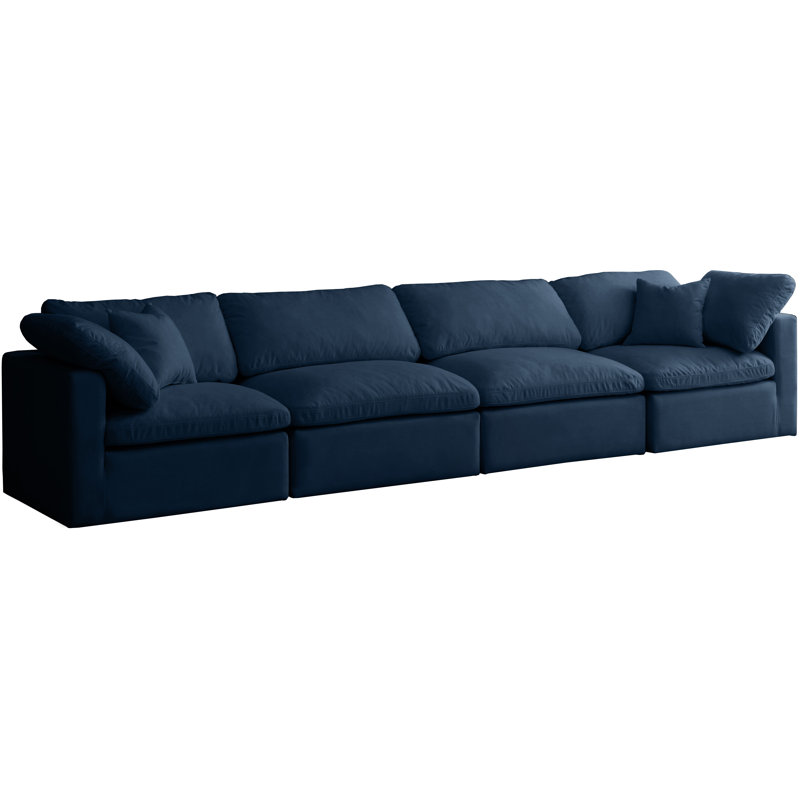 Canapé modulaire à accoudoirs carrés avec coussins réversibles Burrows, Velours crème, H 32 po x l 140 po x P 35 po