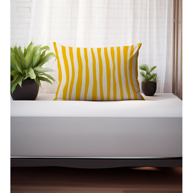 Coussin décoratif réversible Malone, Jaune / blanc cassé, H 25 po x l 18 po