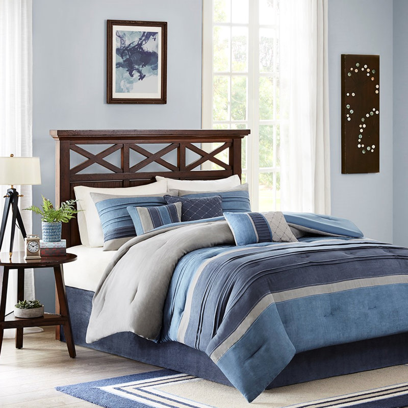 Couette 7 pièces bleu marine - Taille Queen, en microsuède avec détails, collection 7 pièces, 2 oreillers inclus