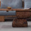 Table basse antique et personnalisée
