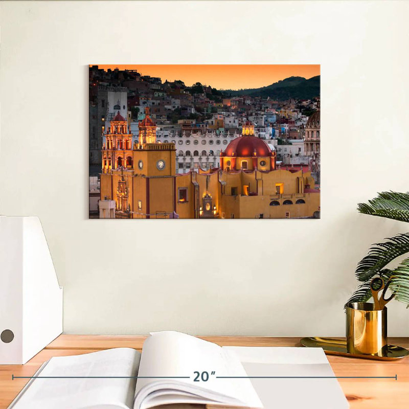 Ravi Guanajuato au coucher du soleil, H 8 po x l 12 po