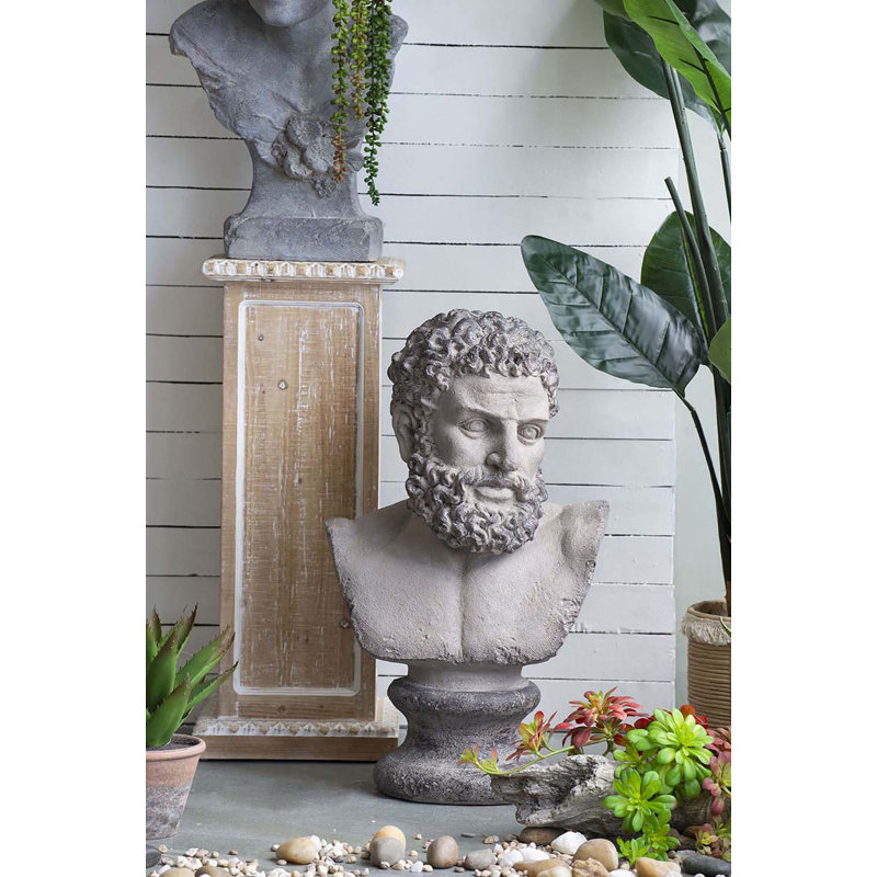 Statue 16 po x 10 po x 28 po