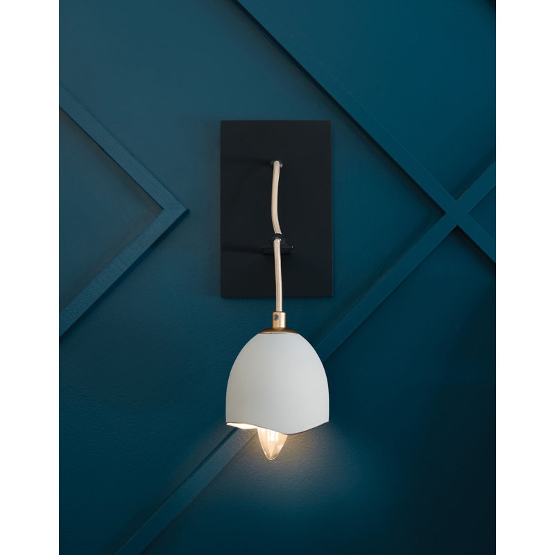 Shell White Single-Light Candelabra Sconce with Shell Shade
