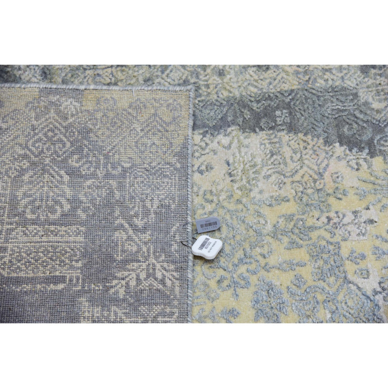 Geometric Area Rug in Gray/Beige/Ivory, Rectangle 12' x 15'
